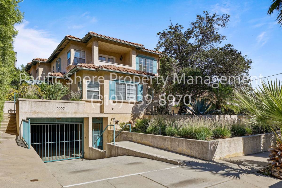 Apartment for rent at 3353 Montrose Ave, La Crescenta, CA 91214