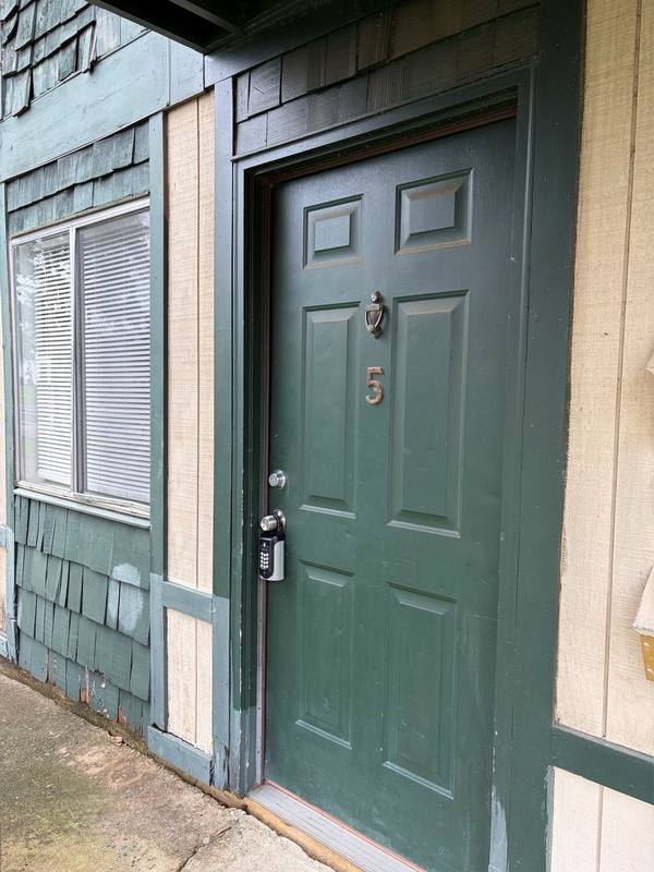 Apartment for rent at 207 Lovelace Dr #5, Tallahassee, FL 32304