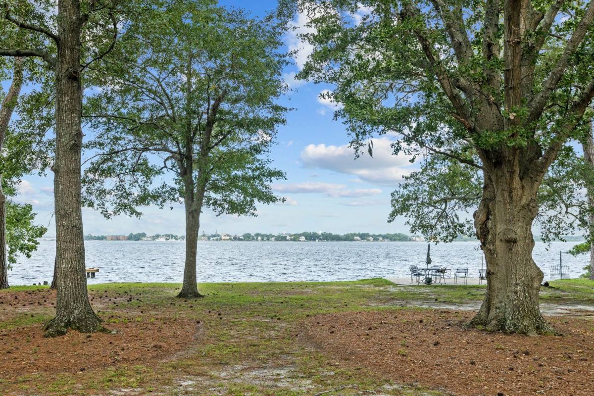 Apartment for rent at 117 Bernhurst Rd, New Bern, NC 28560