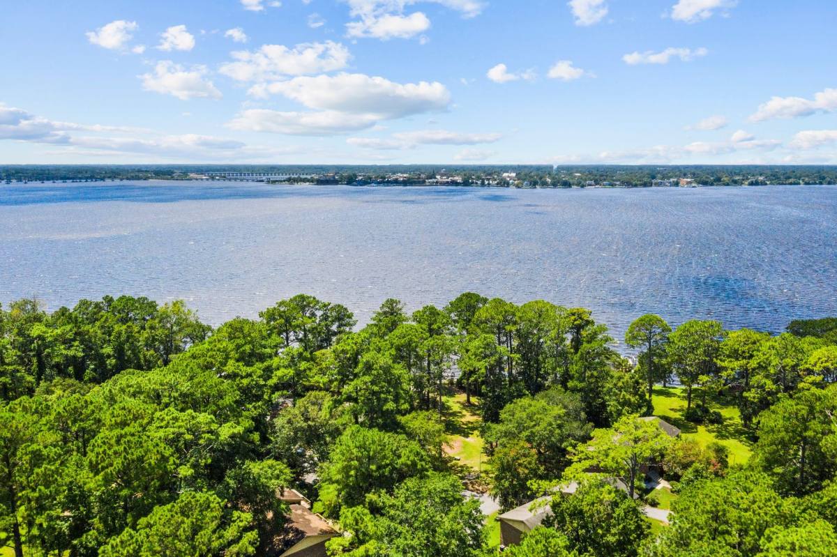 Apartment for rent at 117 Bernhurst Rd, New Bern, NC 28560