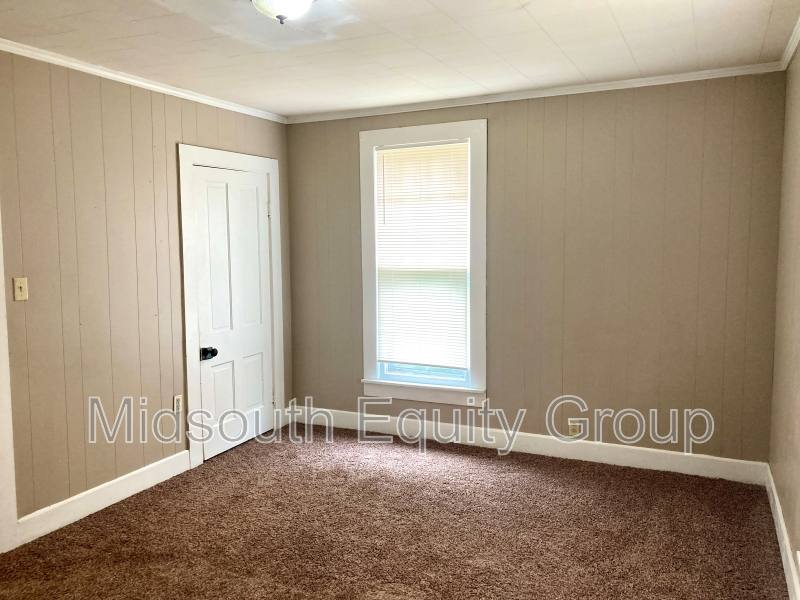 House for rent at 214 W S St, Dyer, TN 38330