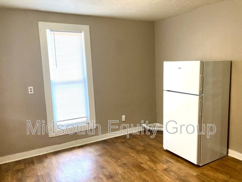 House for rent at 214 W S St, Dyer, TN 38330