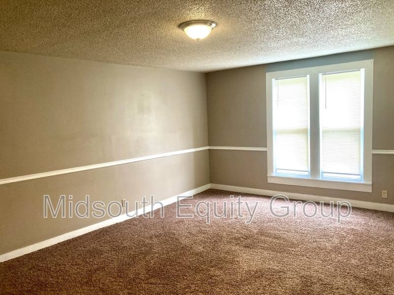 House for rent at 214 W S St, Dyer, TN 38330