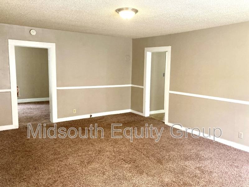 House for rent at 214 W S St, Dyer, TN 38330