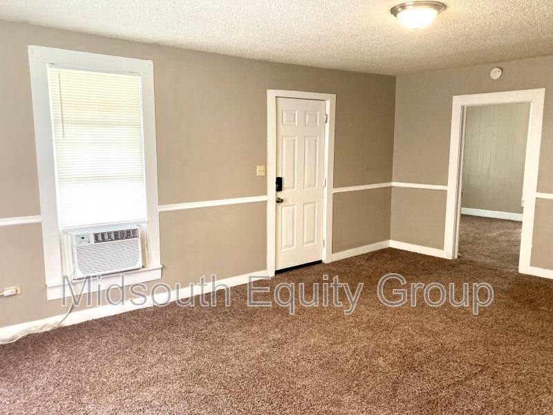House for rent at 214 W S St, Dyer, TN 38330