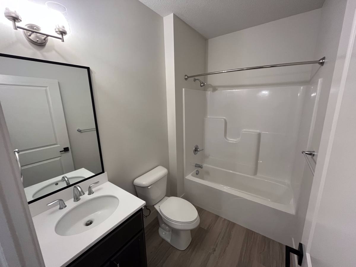Apartment for rent at 915 Green Mill Rd, Arcola, IL 61910