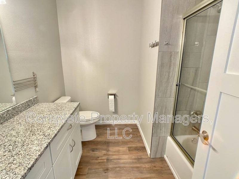 Apartment for rent at 207 4th St E #25, Albert Lea, MN 56007
