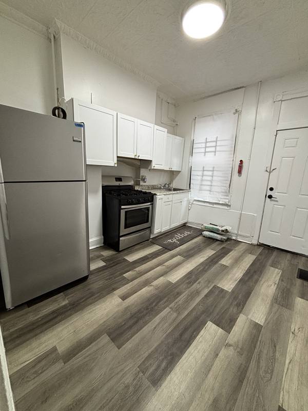 Apartment for rent at 292X Parkwood Ave #1, Baltimore, MD 21217