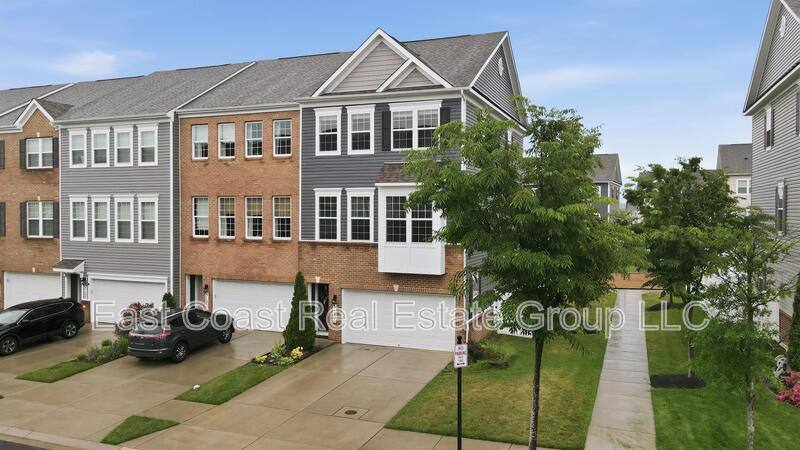 Townhouse for rent at 5123 Ironside Dr, Frederick, MD 21703