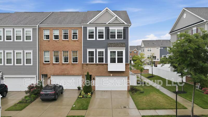 Townhouse for rent at 5123 Ironside Dr, Frederick, MD 21703