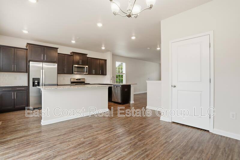 Townhouse for rent at 5123 Ironside Dr, Frederick, MD 21703