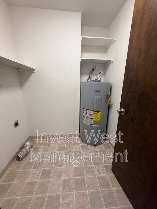 Apartment for rent at 3408 E 18 St #J, Vancouver, WA 98661