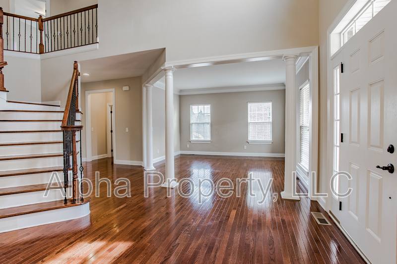 House for rent at 614 Pawleys Dr, Simpsonville, SC 29681