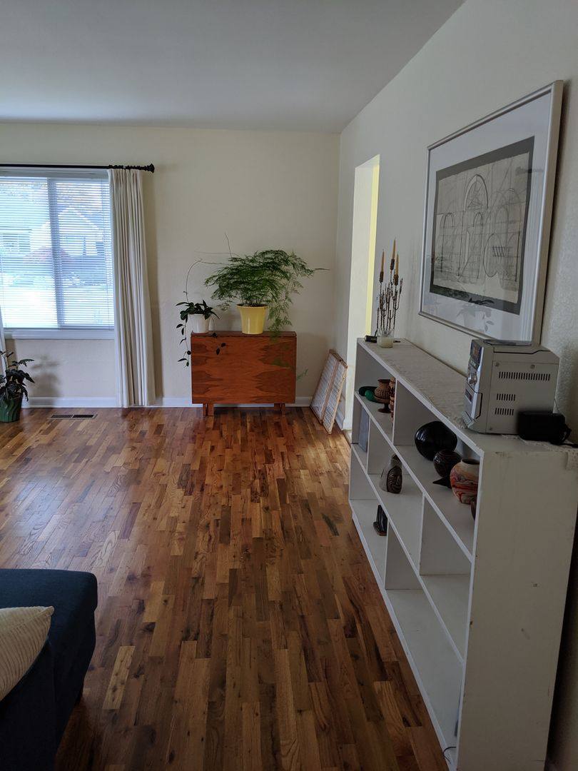 Apartment for rent at 619 621 Main St, Lynden, WA 98264