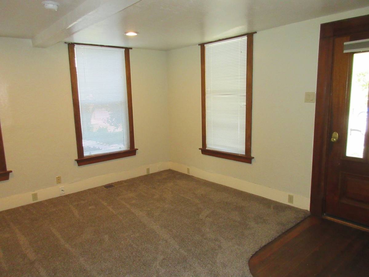 Apartment for rent at 179 E Lincoln Ave, Chico, CA 95928