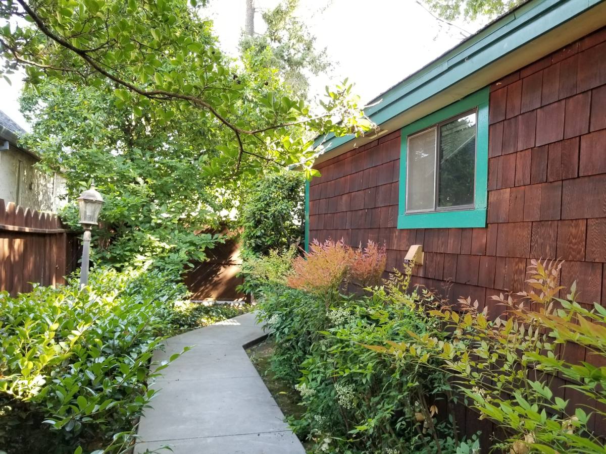 Apartment for rent at 179 E Lincoln Ave, Chico, CA 95928