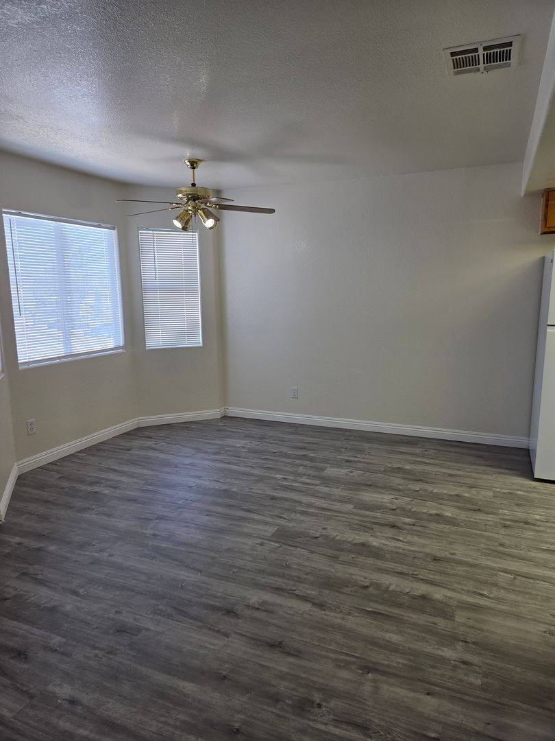 Apartment for rent at 6553 McRae Ave, Las Vegas, NV 89108