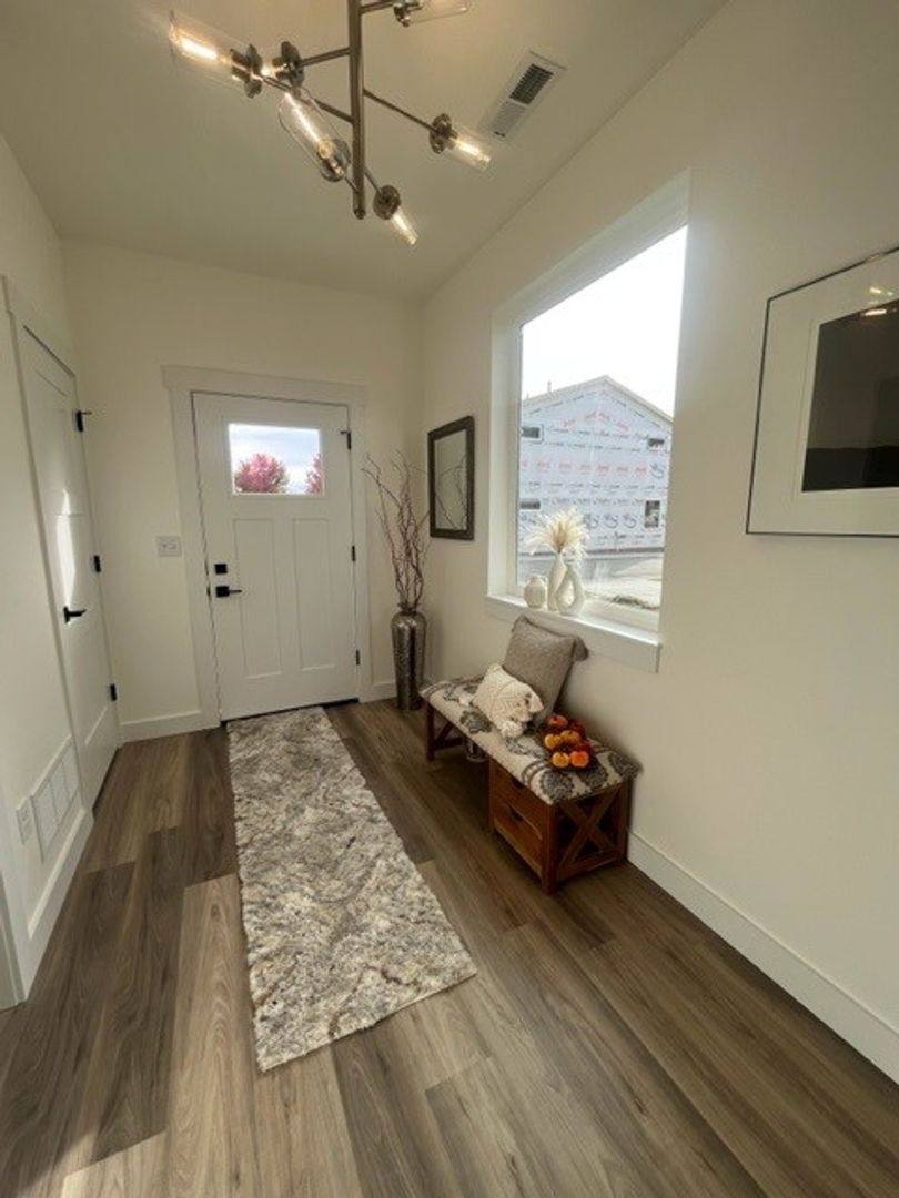 Townhouse for rent at 237 Fairgrounds Rd, Hamilton, MT 59840