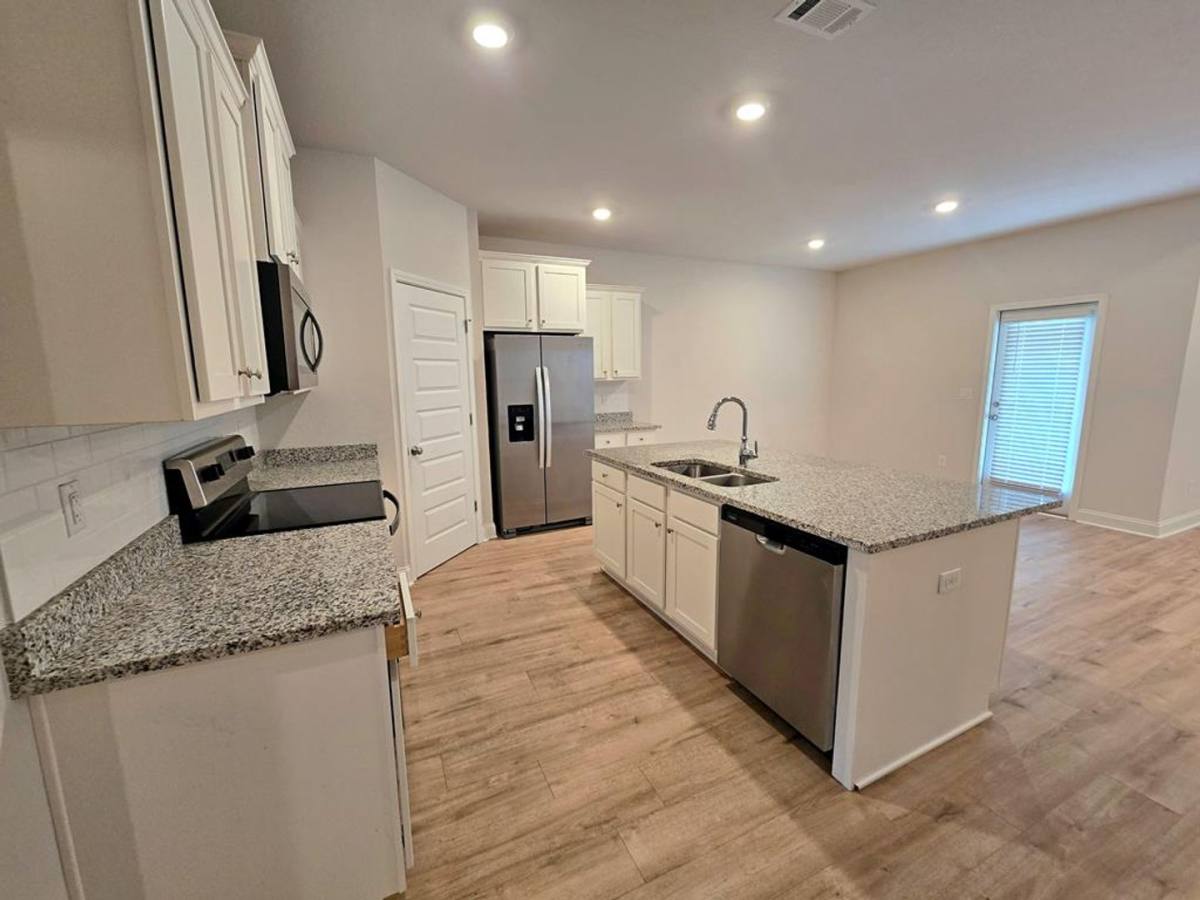 House for rent at 5175 Grand Oak Circle, Lake Park, GA 31636