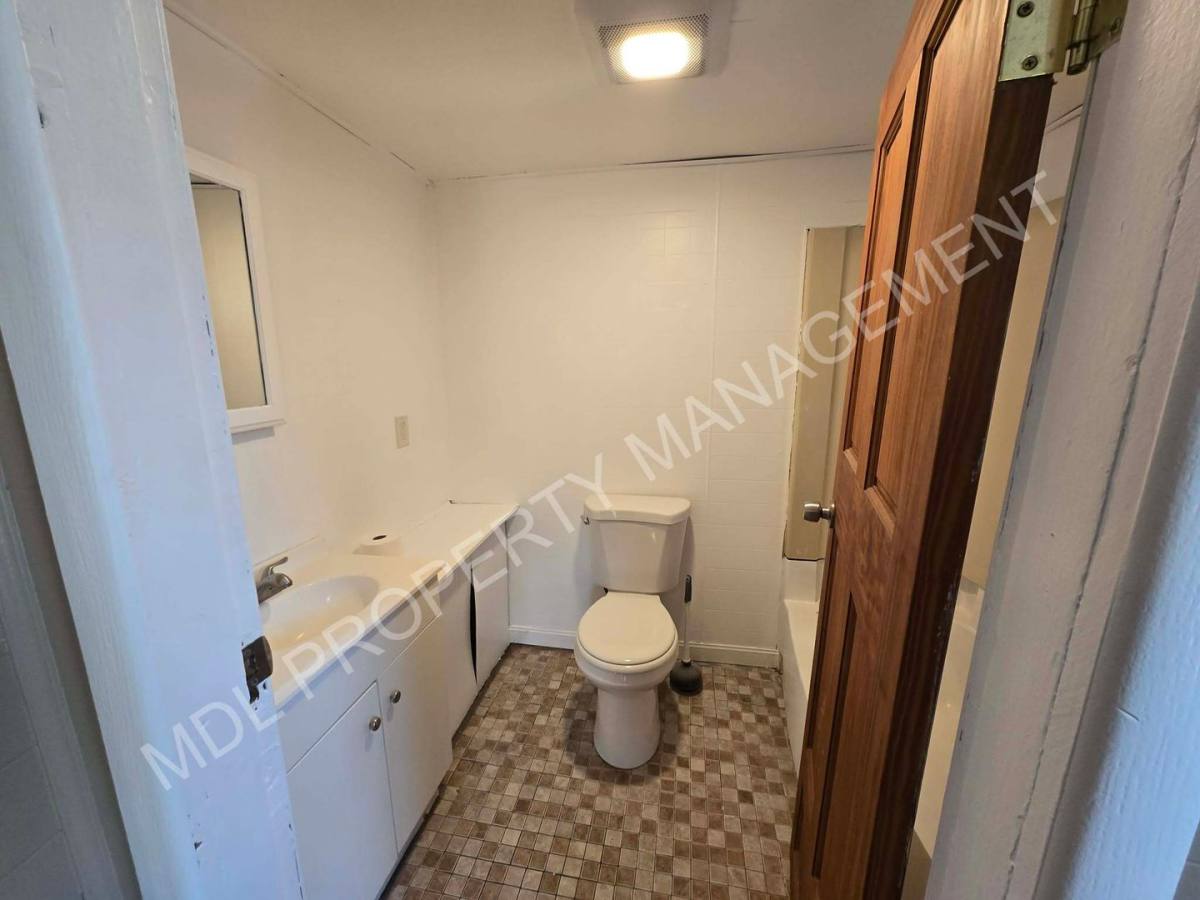 Apartment for rent at 401 Litchfield, Bay City, MI 48706