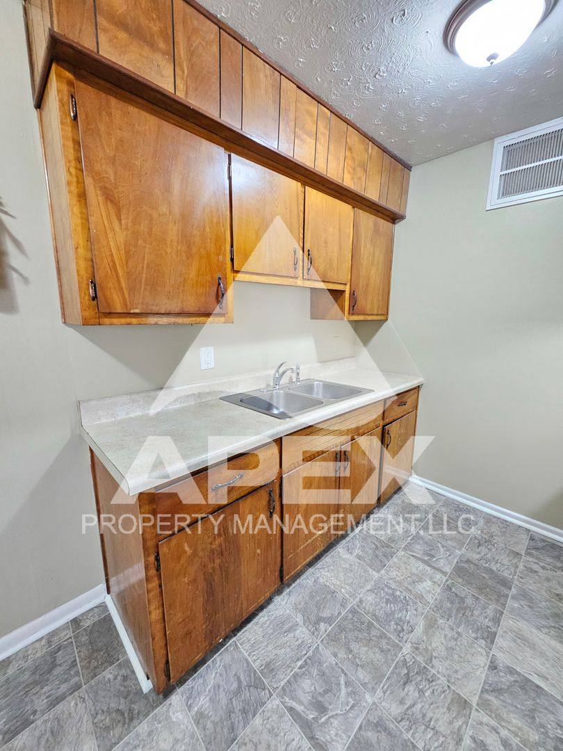 Apartment for rent at 2927 Whittle Springs Rd, Knoxville, TN 37917