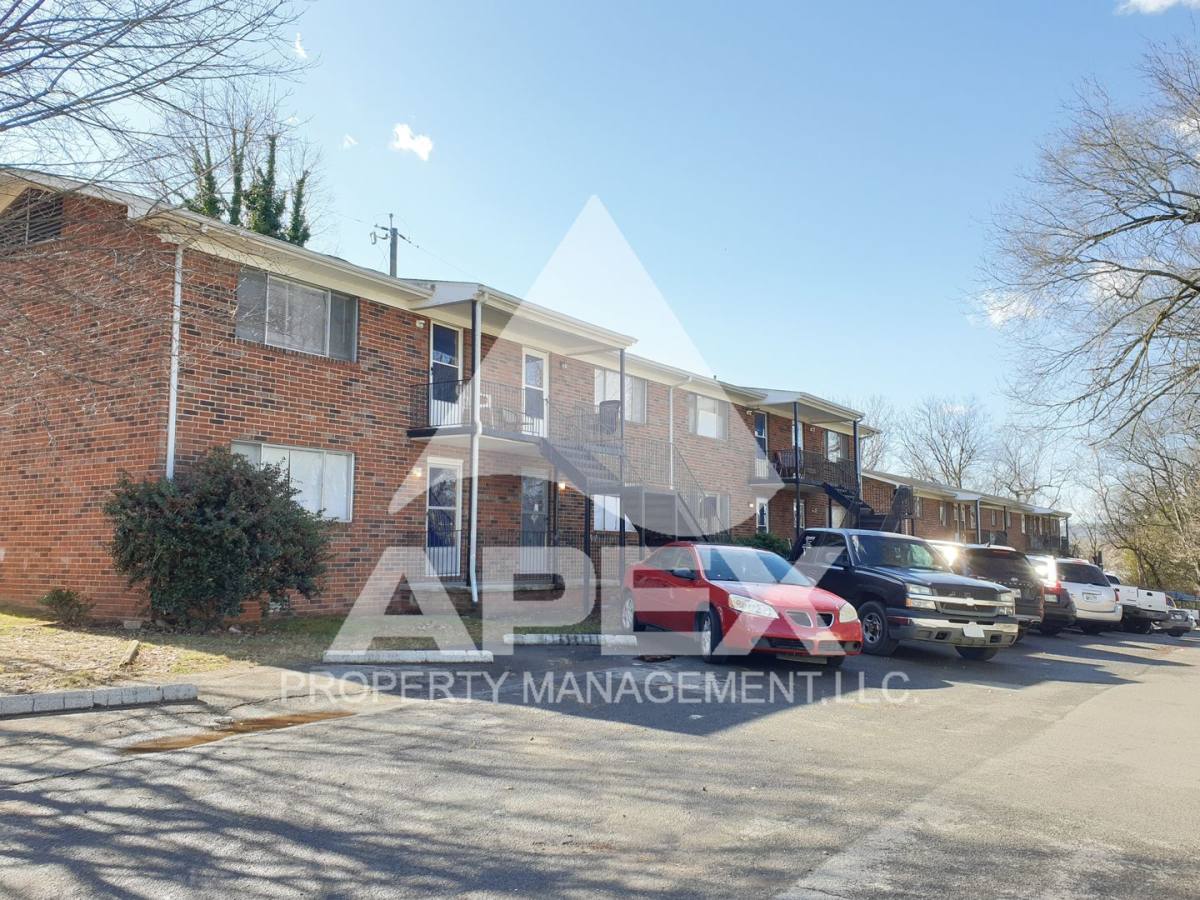 Apartment for rent at 2927 Whittle Springs Rd, Knoxville, TN 37917