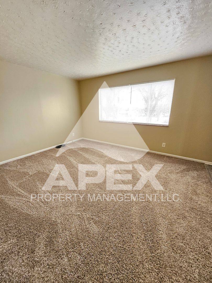 Apartment for rent at 2927 Whittle Springs Rd, Knoxville, TN 37917