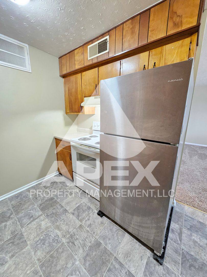 Apartment for rent at 2927 Whittle Springs Rd, Knoxville, TN 37917