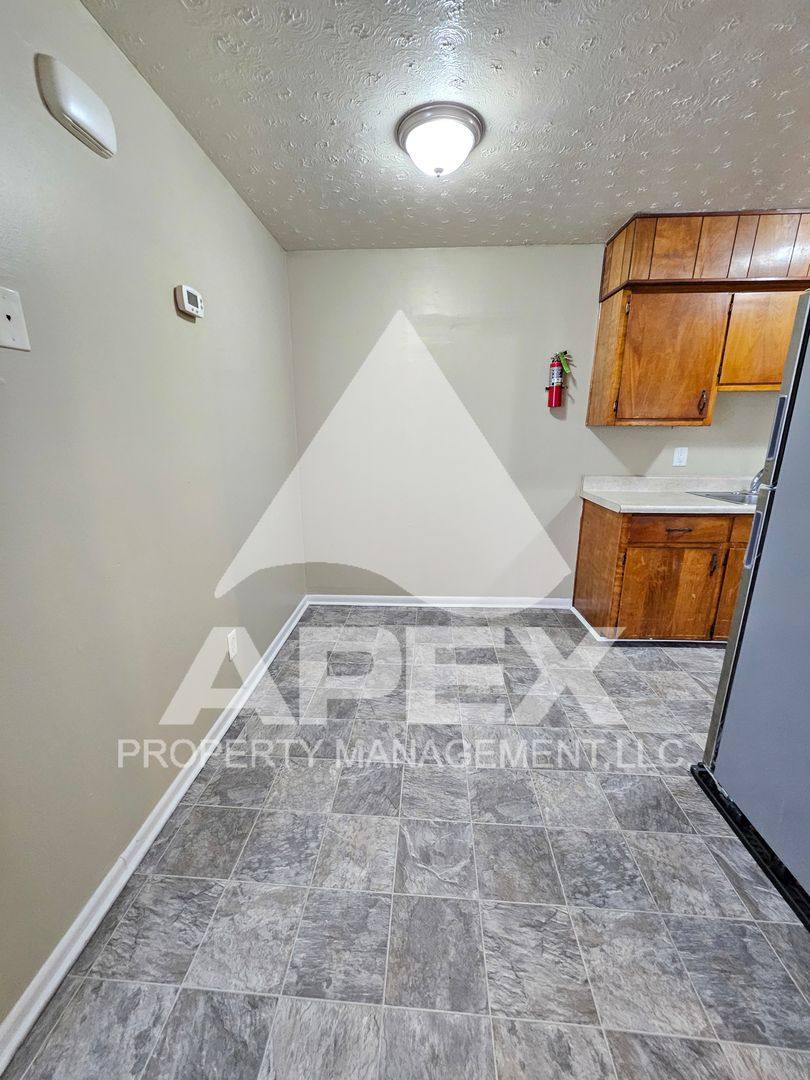 Apartment for rent at 2927 Whittle Springs Rd, Knoxville, TN 37917