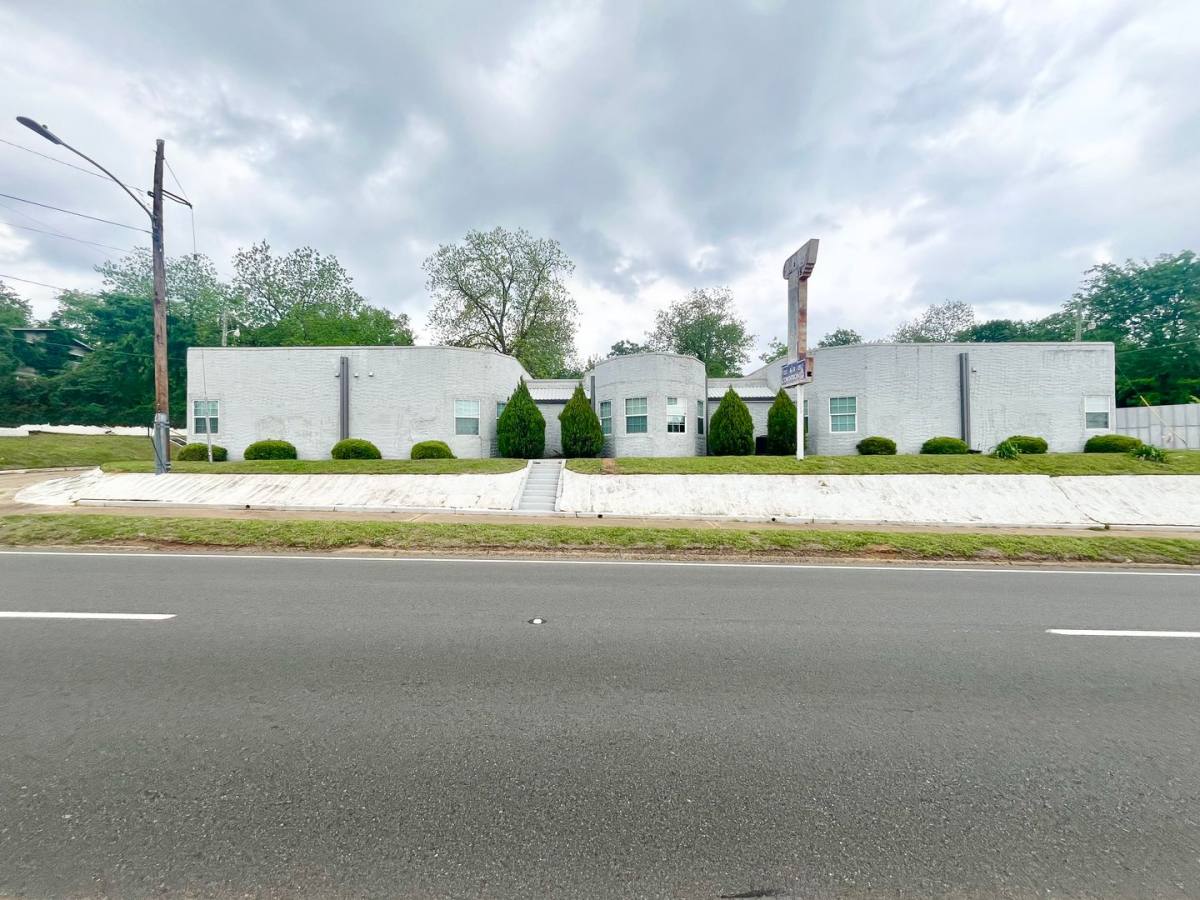 Apartment for rent at 700 W Upshur Ave, Gladewater, TX 75647