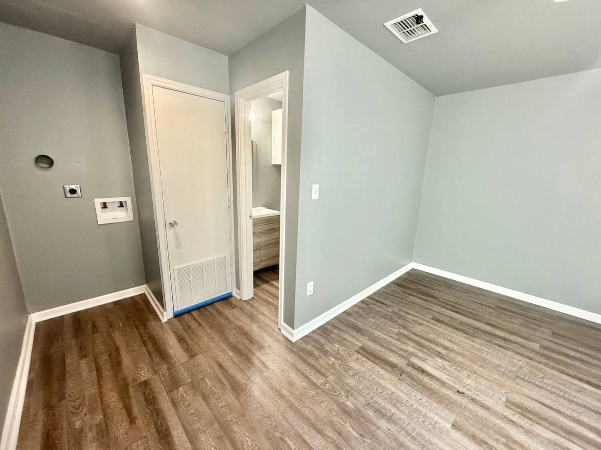 Apartment for rent at 700 W Upshur Ave, Gladewater, TX 75647