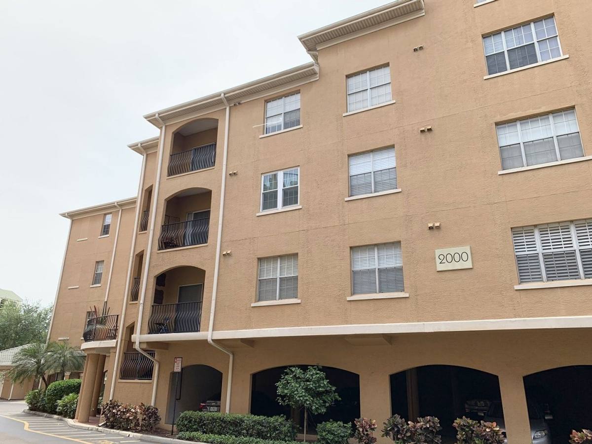 Condo for rent at 501 Knights Run Ave, Tampa, FL 33602