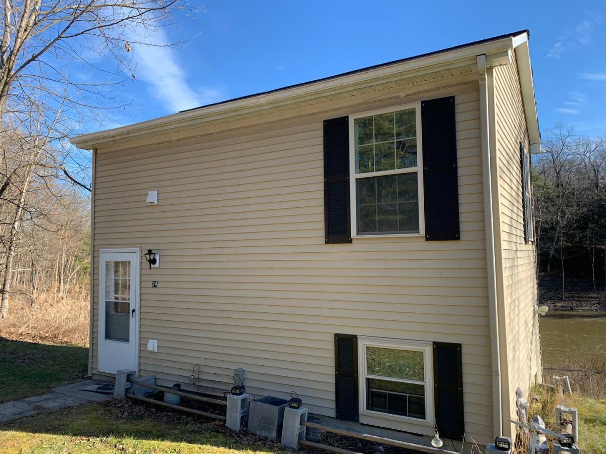 Apartment for rent at 301 W Ghent Rd, Hudson, NY 12534