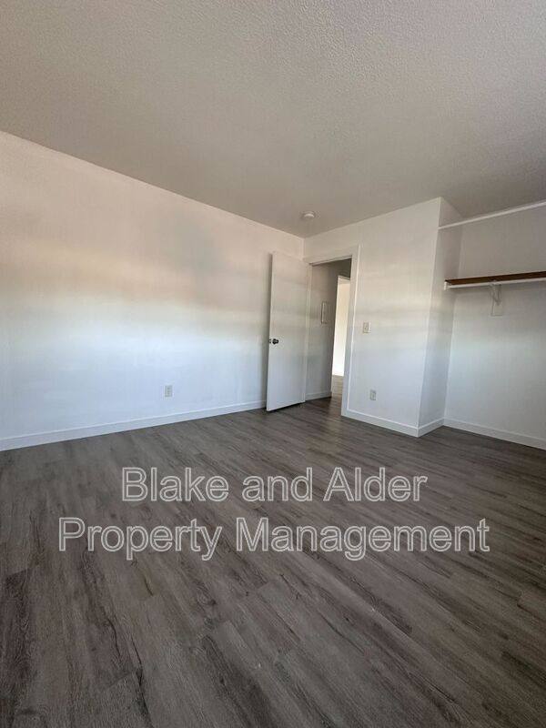 House for rent at 15847 SE Stark St #20, Portland, OR 97233