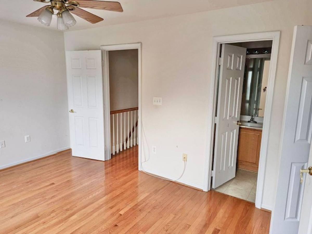 Townhouse for rent at 6984 Cromarty Dr, Alexandria, VA 22315