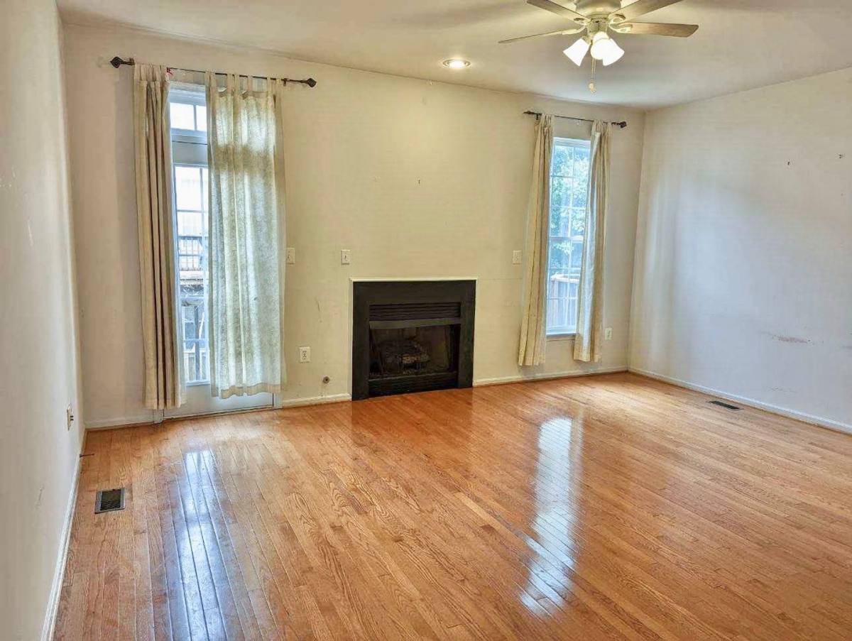 Townhouse for rent at 6984 Cromarty Dr, Alexandria, VA 22315