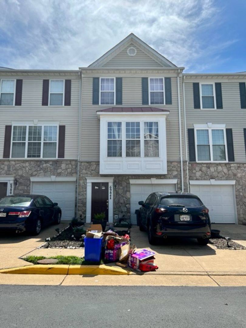 Townhouse for rent at 6984 Cromarty Dr, Alexandria, VA 22315
