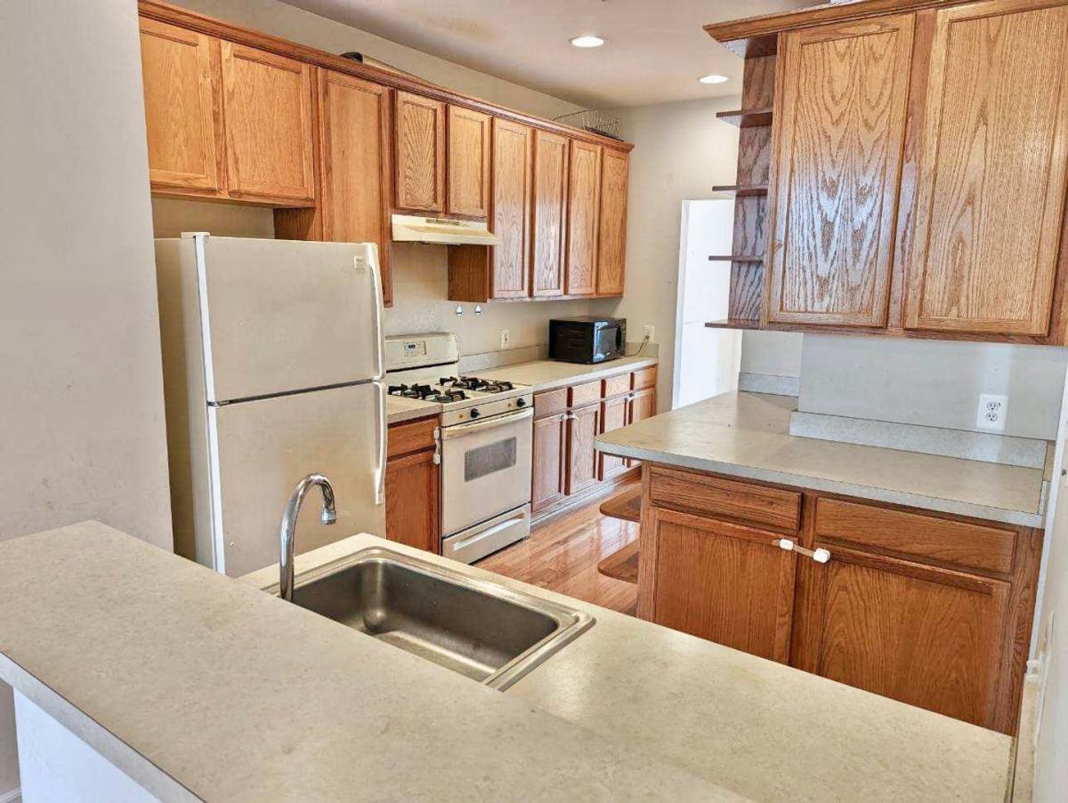 Townhouse for rent at 6984 Cromarty Dr, Alexandria, VA 22315