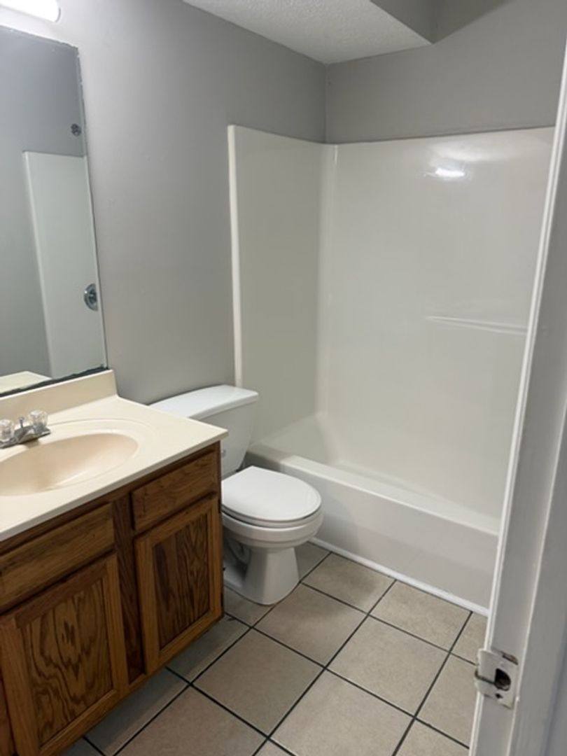 Apartment for rent at 239 McDaniel Dr, Richmond, KY 40475