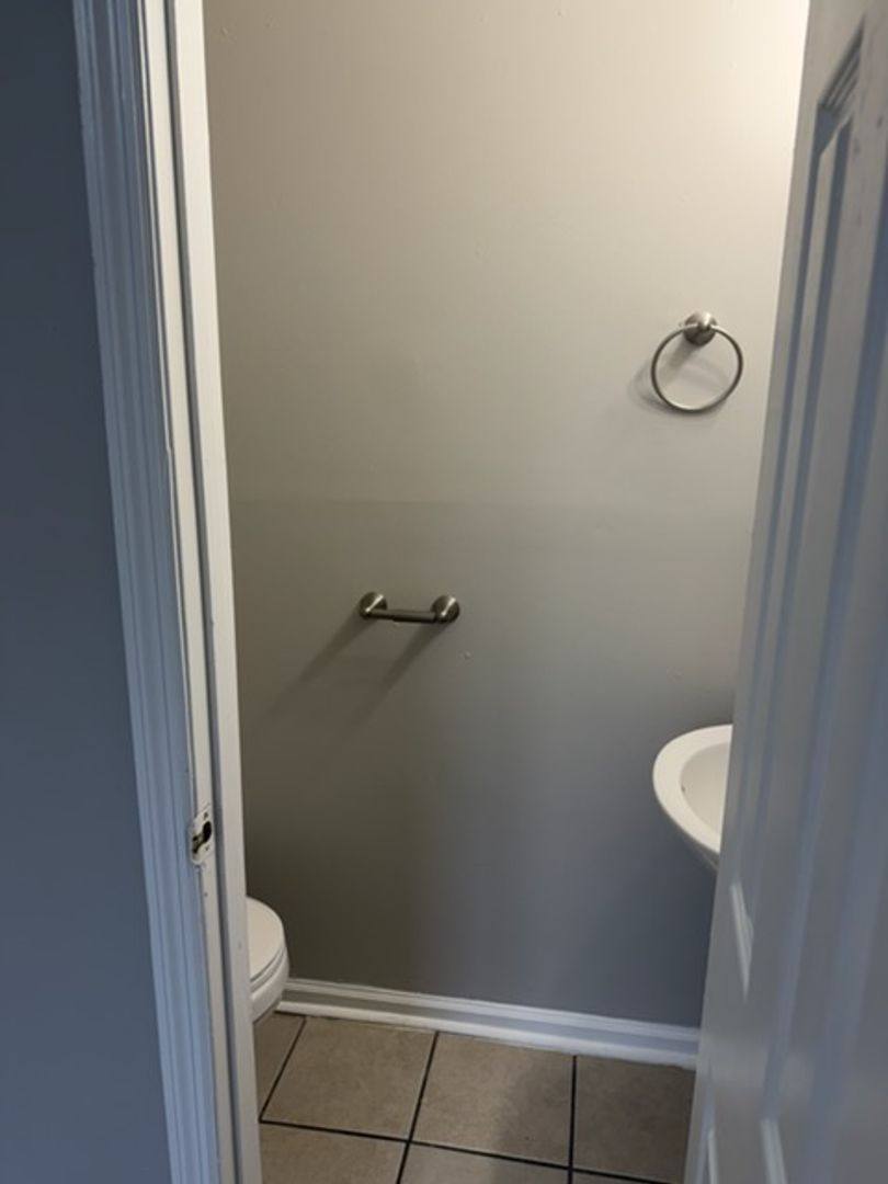 Apartment for rent at 239 McDaniel Dr, Richmond, KY 40475