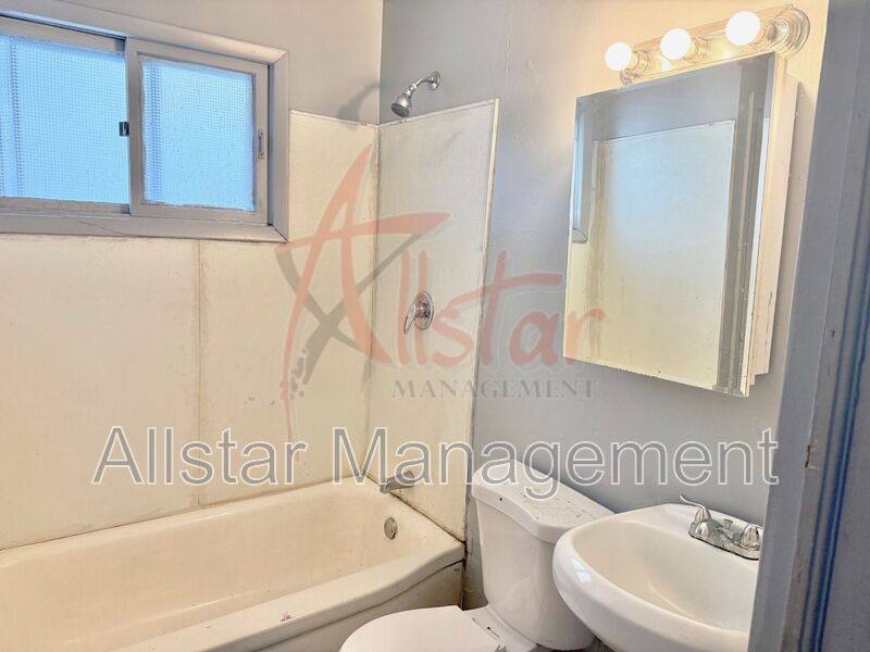 House for rent at 1374 E 94th St, Cleveland, OH 44106