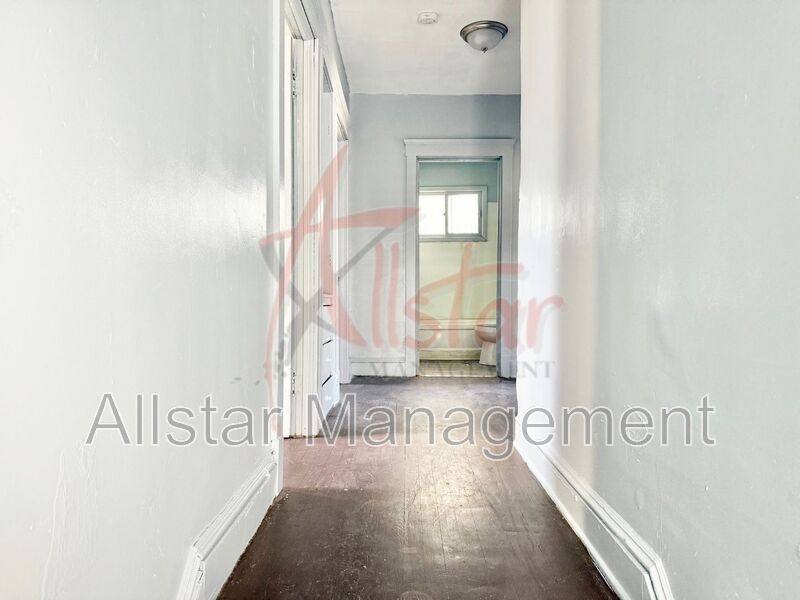 House for rent at 1374 E 94th St, Cleveland, OH 44106