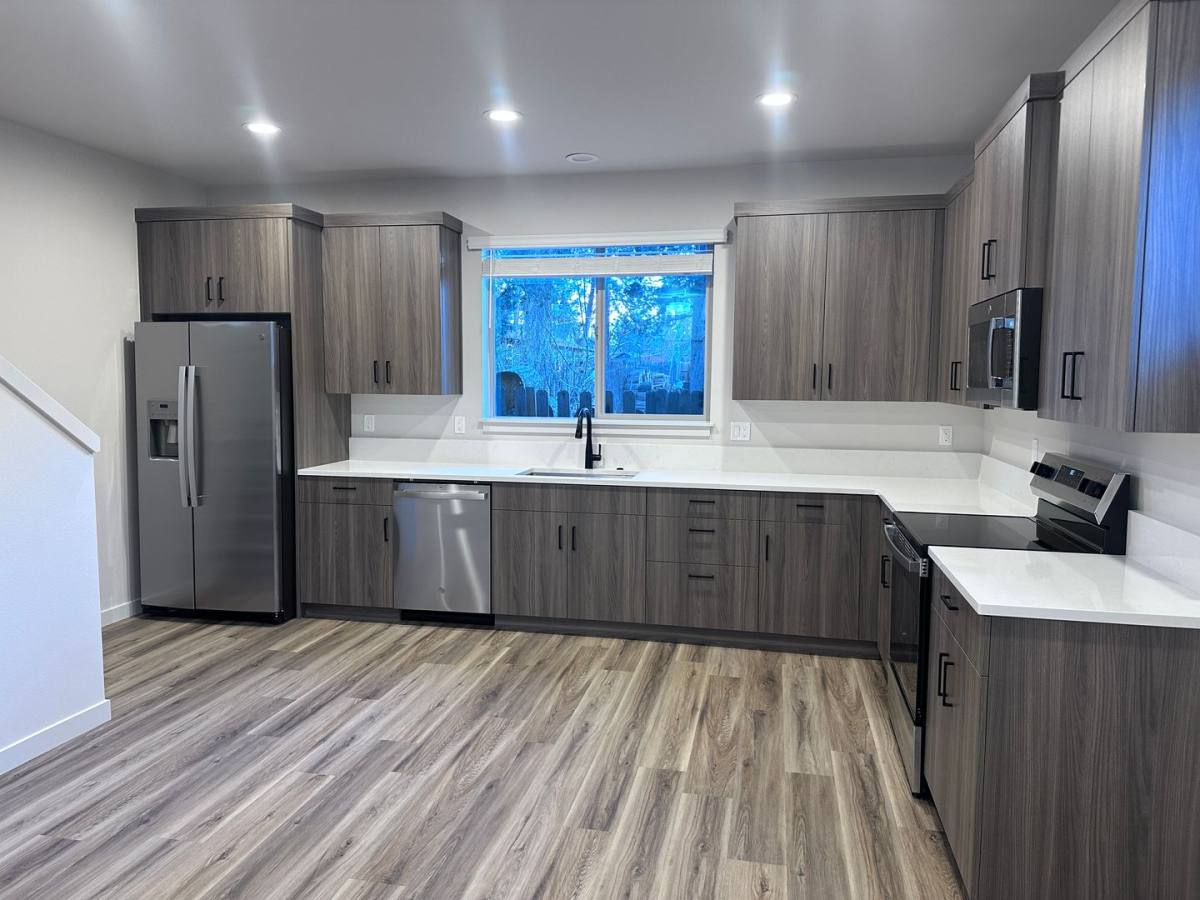 Apartment for rent at 823 SE 5th St, Bend, OR 97702
