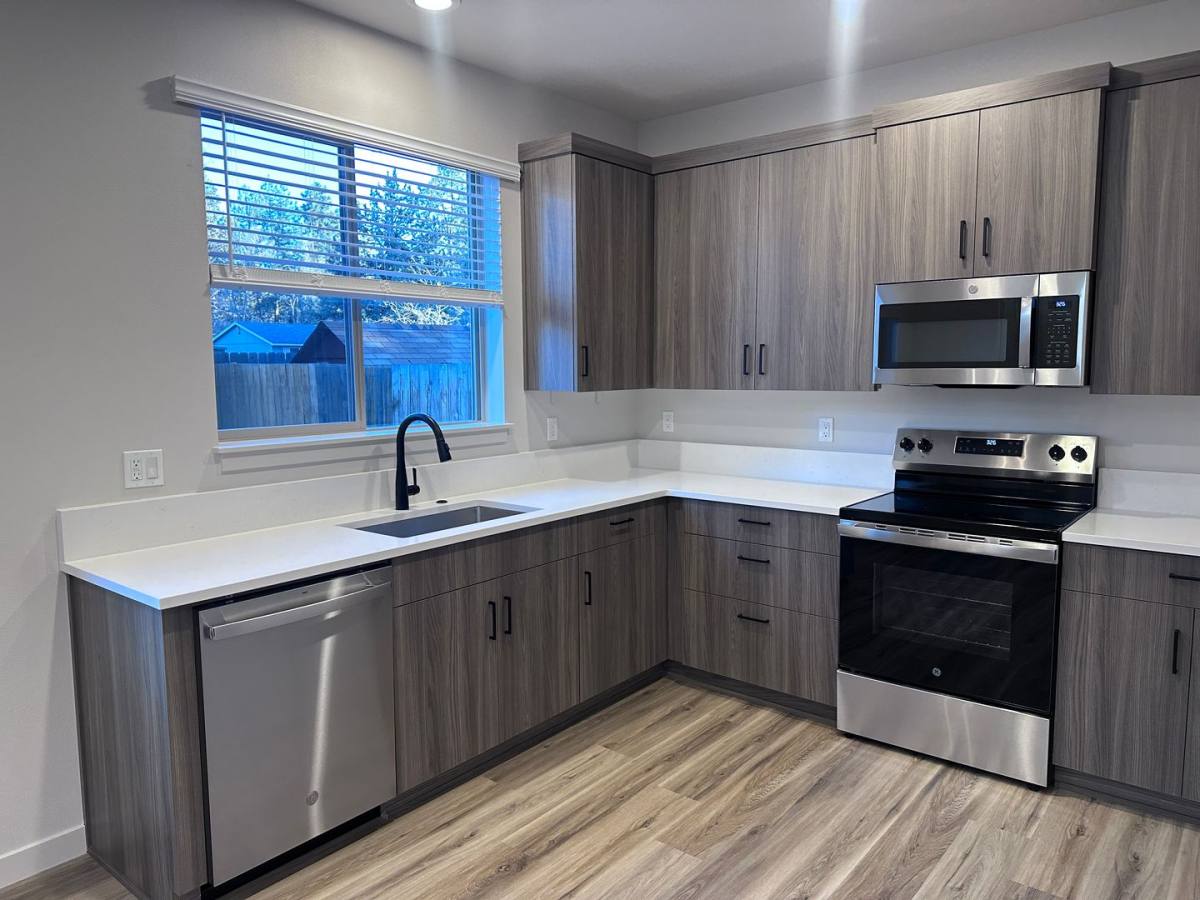 Apartment for rent at 823 SE 5th St, Bend, OR 97702