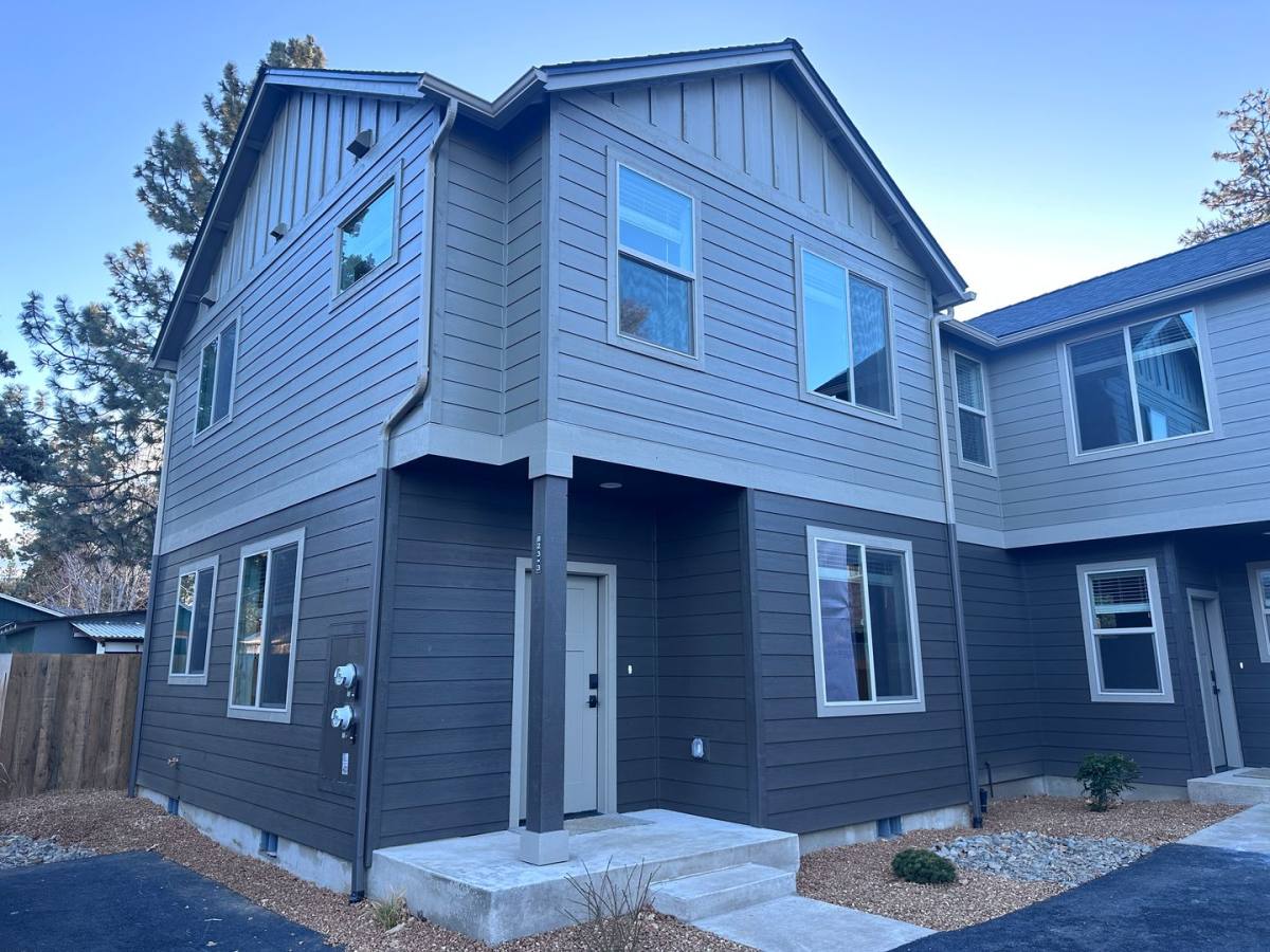 Apartment for rent at 823 SE 5th St, Bend, OR 97702