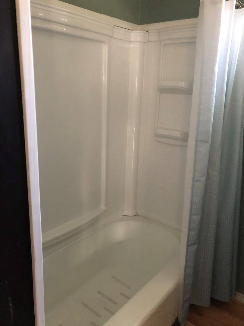 House for rent at 1646 SE Hamilton St, Roseburg, OR 97470
