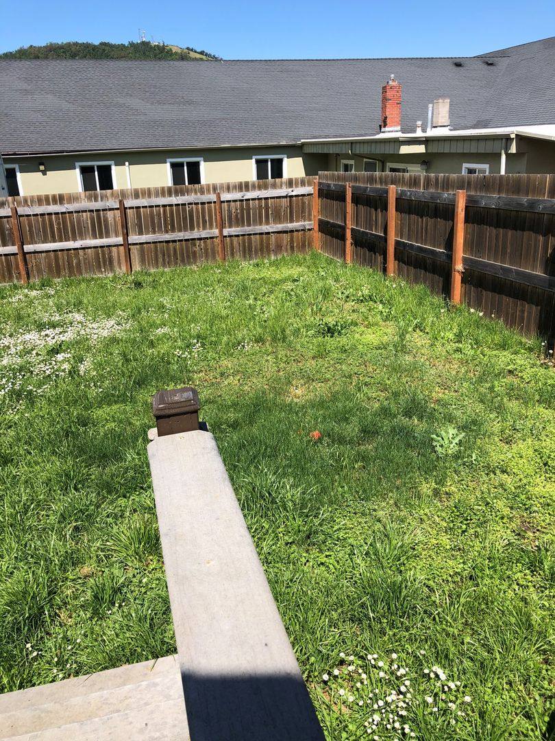 House for rent at 1646 SE Hamilton St, Roseburg, OR 97470