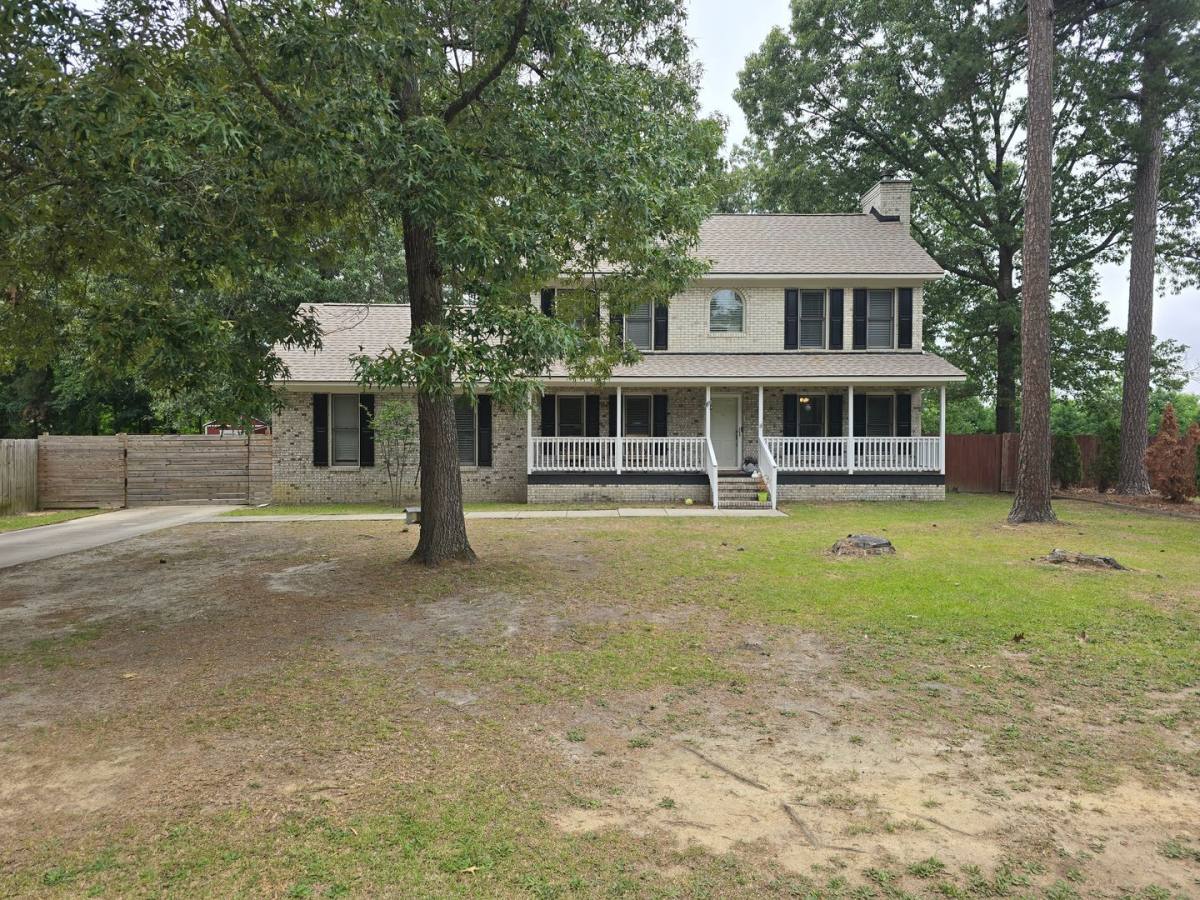 House for rent at 111 Greentree Dr, Raeford, NC 28376