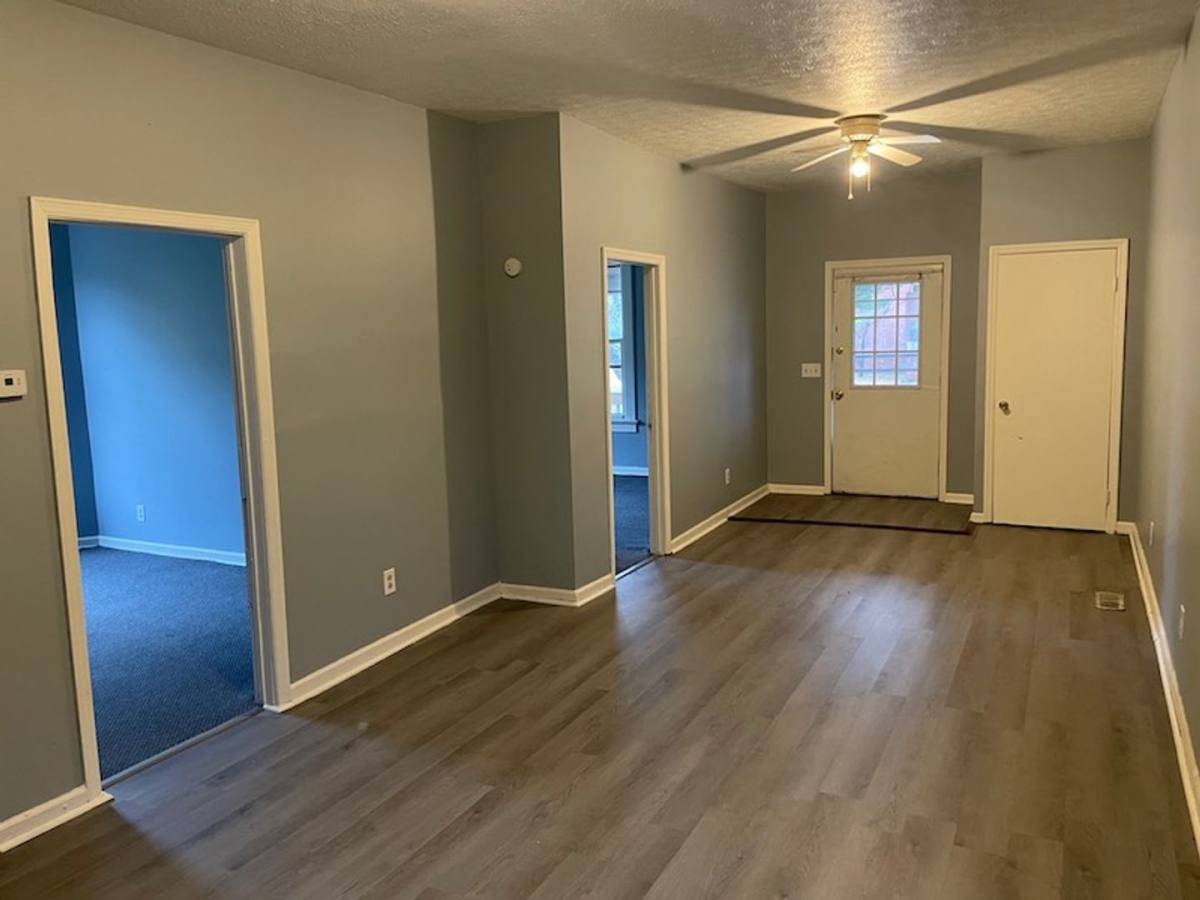 Apartment for rent at 159 W 5th St, Mansfield, OH 44903