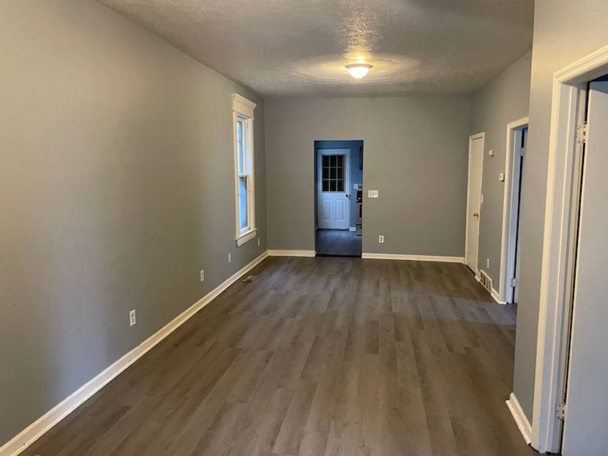 Apartment for rent at 159 W 5th St, Mansfield, OH 44903